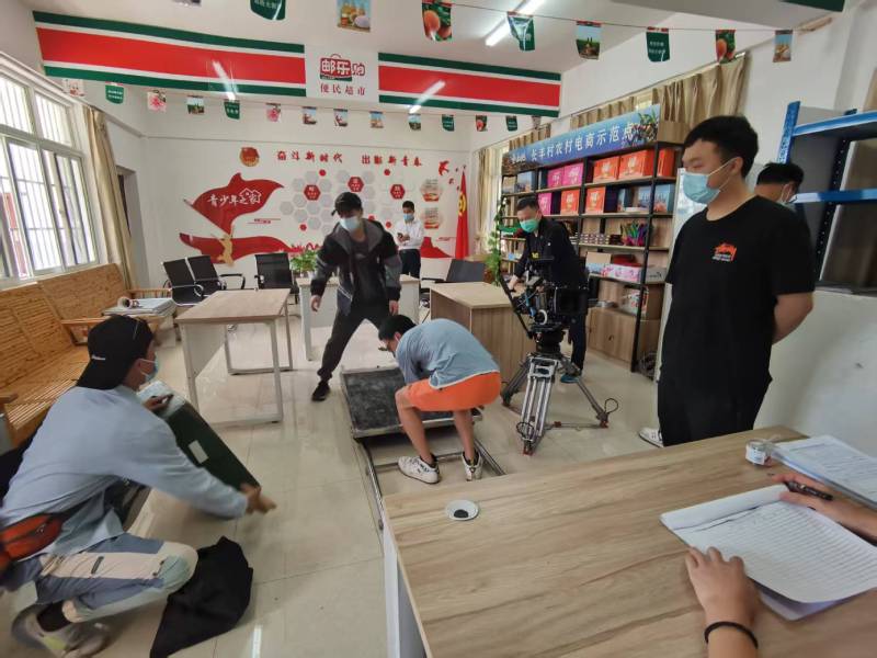 镇宁广告片拍摄公司：极简主义践行者，少即是多的视觉哲学