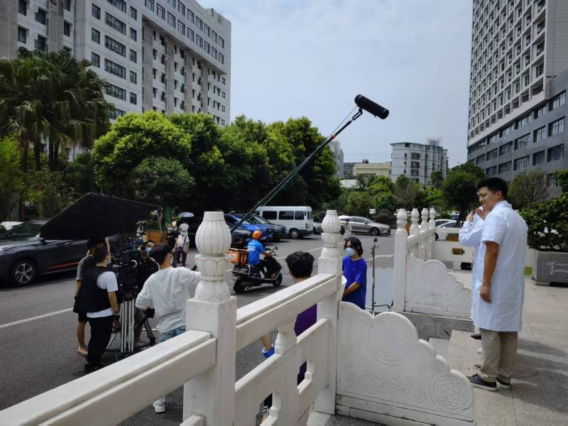 镇宁广告片拍摄公司低成本实现高规格制作的诀窍